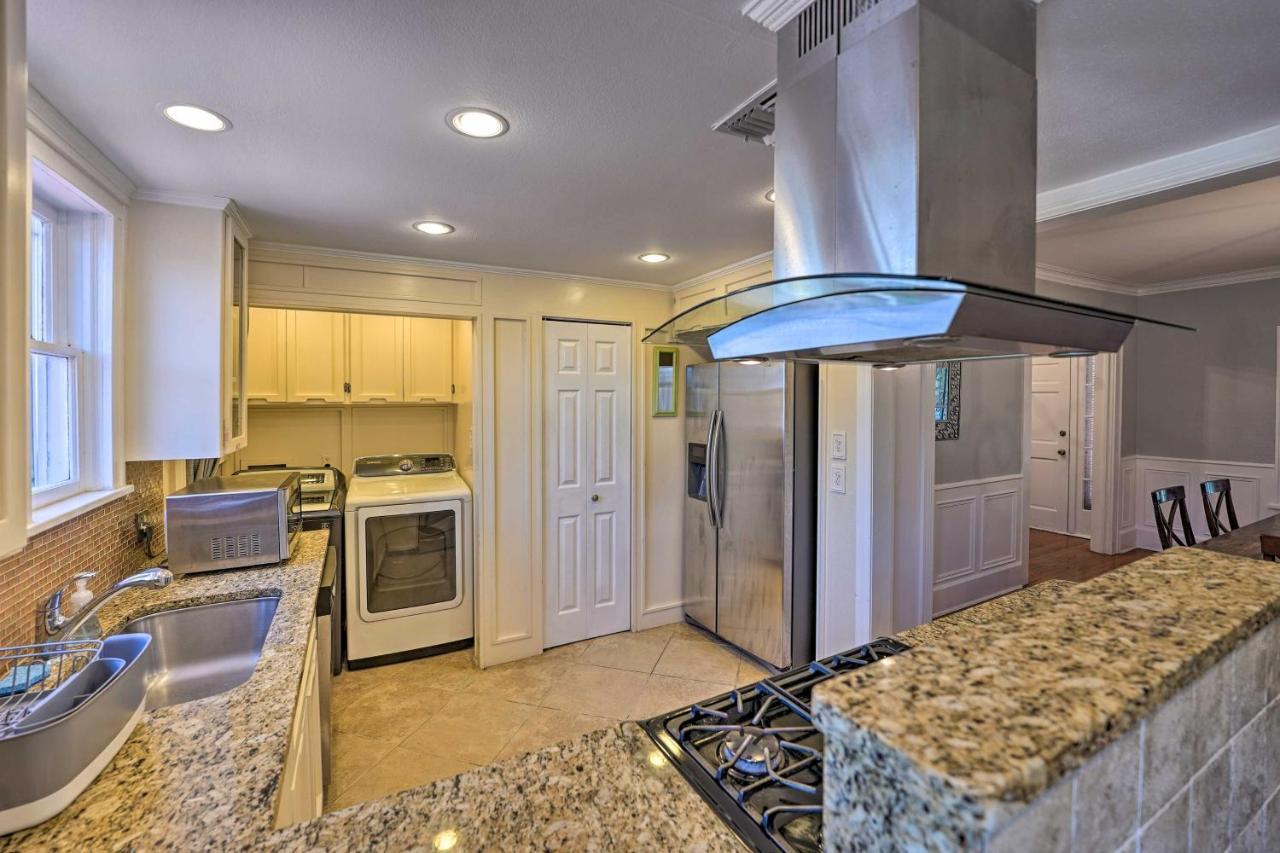 Corpus Christi Home With Pool And Hot Tub Walk To Bay Εξωτερικό φωτογραφία