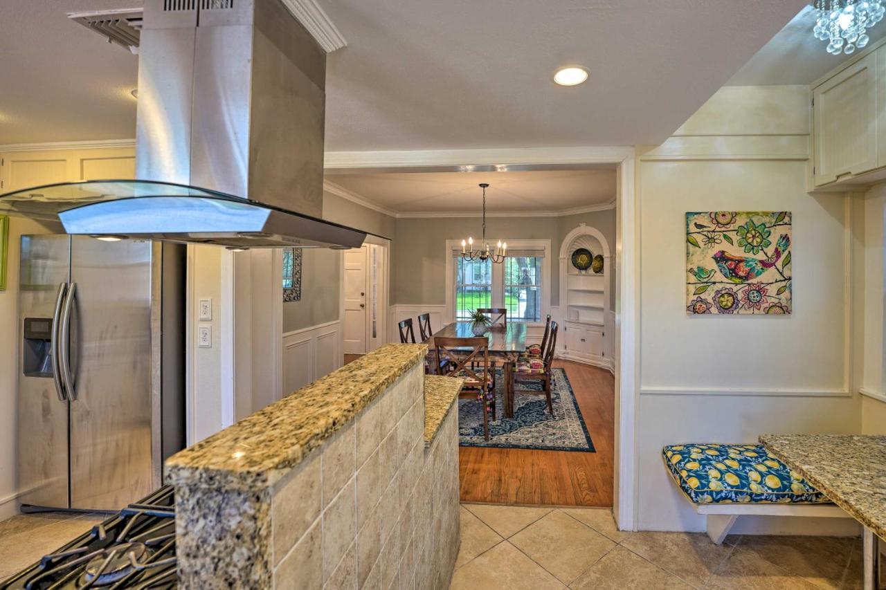 Corpus Christi Home With Pool And Hot Tub Walk To Bay Εξωτερικό φωτογραφία