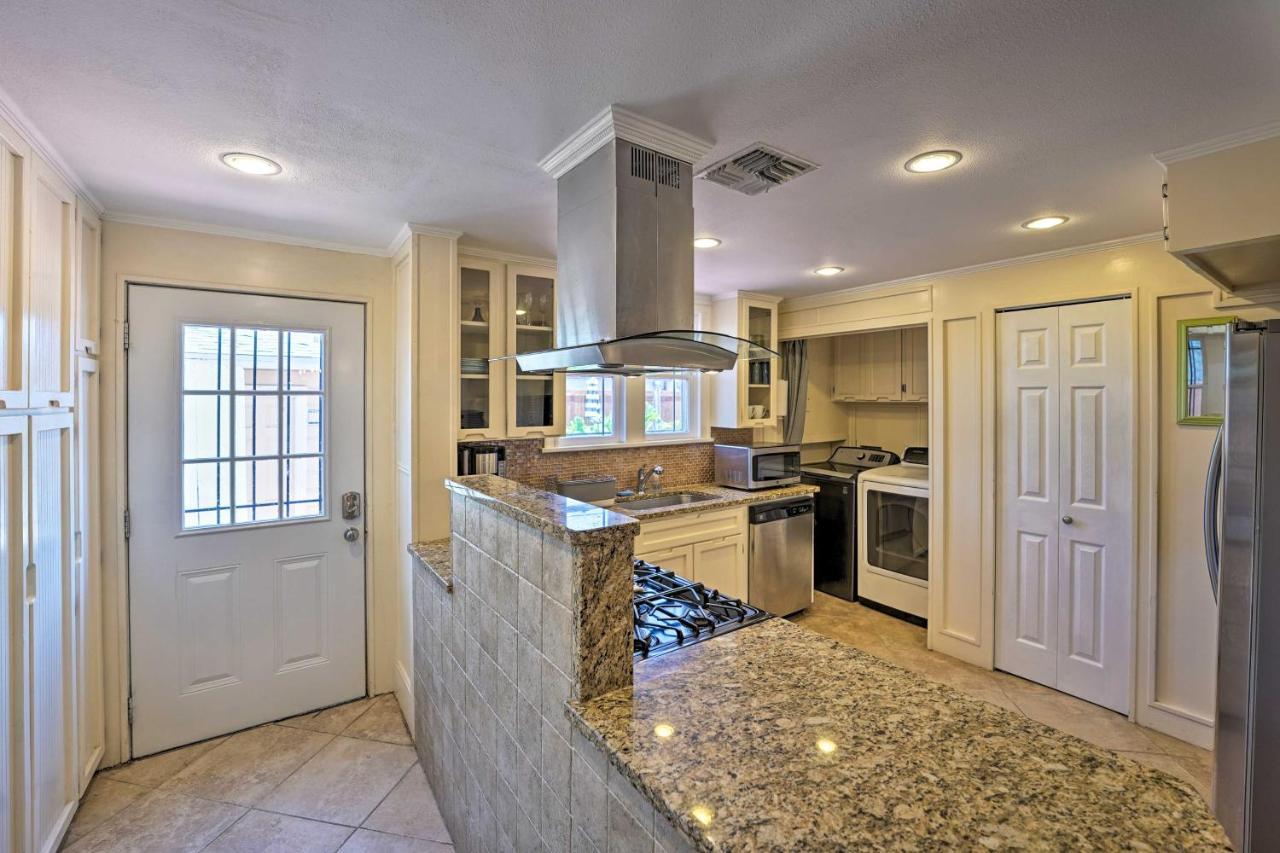 Corpus Christi Home With Pool And Hot Tub Walk To Bay Εξωτερικό φωτογραφία